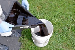 廃油はどのような産業廃棄物？処理方法や注意点を紹介